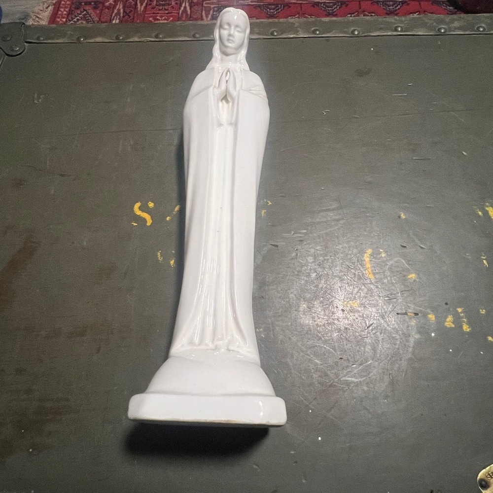 Vintage Napco Praying Madonna Virgin Mary White Glaze Marked Made in Japan